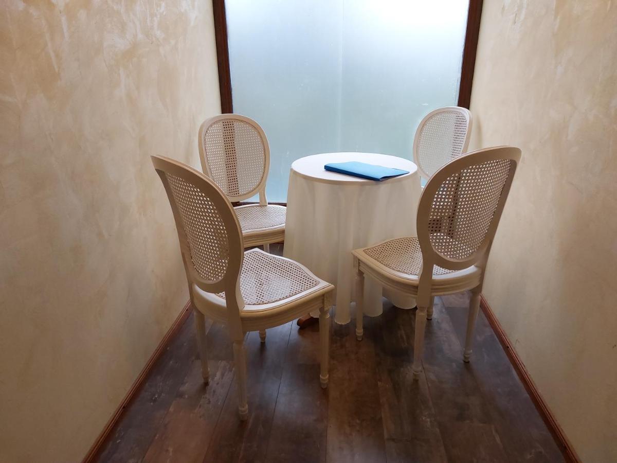 马格特酒店 蒙利库尔塞勒 外观 照片